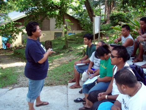 Toa explains the purpose of the garden 1/31/2008 4:00 PM