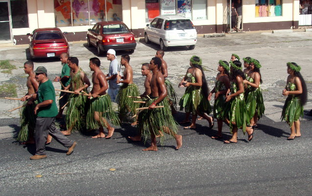 Kosrae_marchers