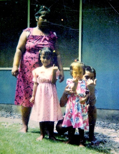 Jusda Amos Elesha Kilafwasru with children Hannah, Elterina, and Tholman circa late 1980s.
