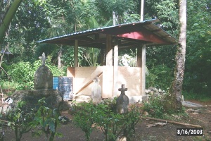 Grave of Frederico Salvador, Naus Kitti.  Passed away 14 July in Kansas City.  Survived by wife Maria and children Salvador, Paul, Salve, John, David, Benida, Luwihse, and Mellyjane, many grandchildren and  great-grandchilden.