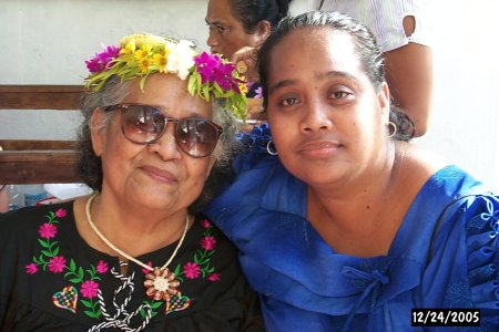 Almeda Asher Rilometo, first cousin of Jusda Eleshe Asher Kilafwasru, with Jusda's daughter Shrue.