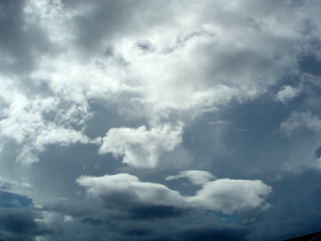 clouds_under_cumulonimbus_build