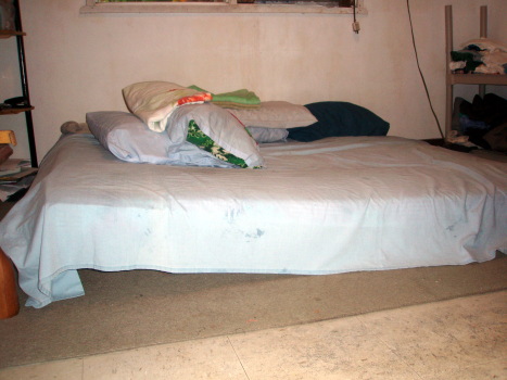 Sloped bed