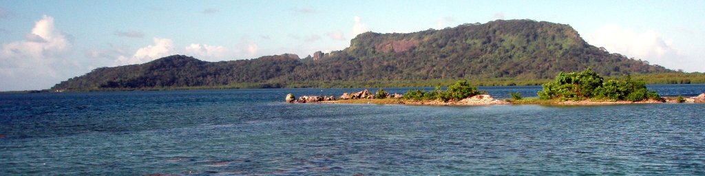 West face of the Sokeh's ridge on Pohnpei
