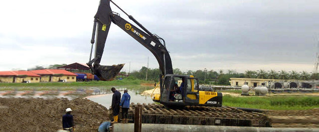 Sinoway amphibious swamp excavator