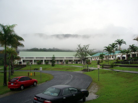 clouds_below_mountains