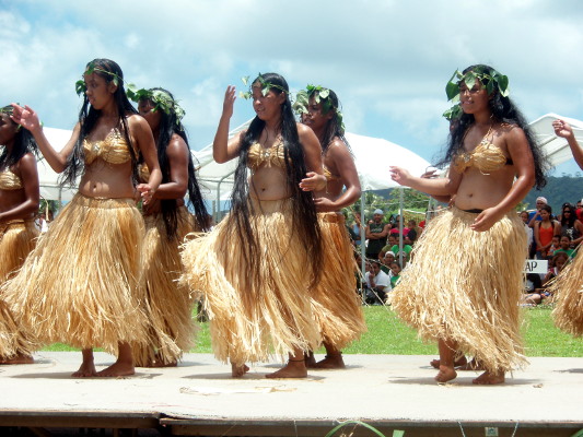 Pohnpeian dance