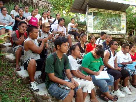 SC/SS 115 Ethnobotany assembles at the Pohnpei campus traditional medicinal plant garden 1/31/2008 3:59 PM