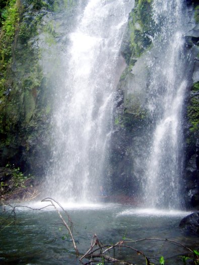Sawarlap waterfall Pohnpei
