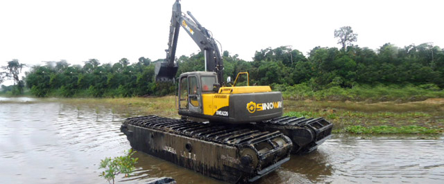 Sinoway amphibious swamp excavator