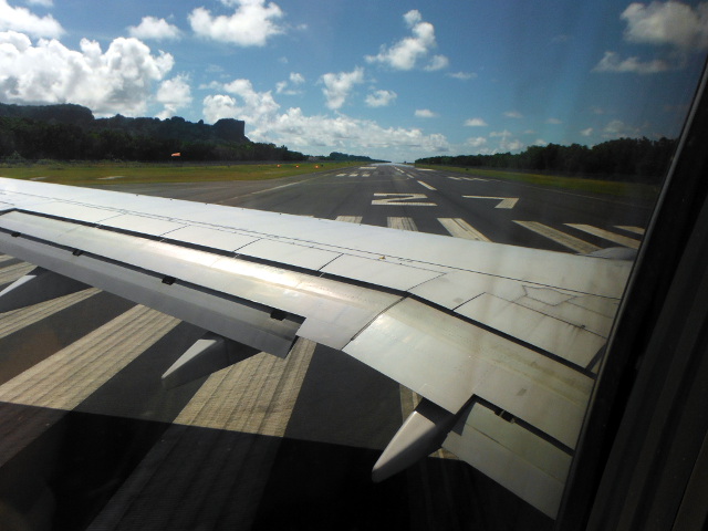 United flight 155 lining up on runway 27 Pohnpei